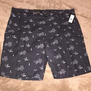 BRAND NWT Kenneth Cole Tropical-Themed Shorts